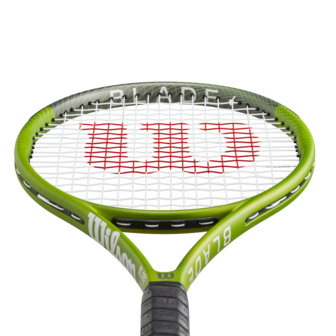 Wilson BLADE FEEL 103 Tennis Racket