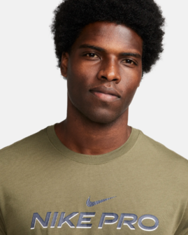 Nike Dri-Fit Men&#039;s Fitness T-shirt Medium Olive