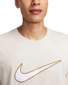 Nike Men&#039;s Swoosh T-shirt - FN0248-104 - Orewood Brn/White