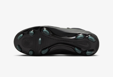 Nike Jr. Phantom Luna 2 Club FG/MG -FJ2601-002 - Black/Deep Jungle