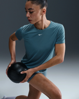 Nike One Classic Dri-Fit Women&#039;s SS Top - IB9408-006