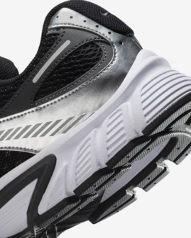 Nike V5 RNR Heren Sneaker - Zwart/Zilver/Wit - HJ5228-004