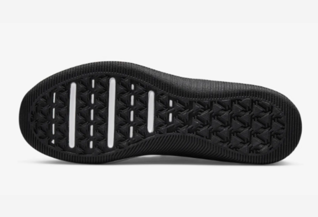 Nike MC Trainer 2 Womens - DM0824-003 - Zwart