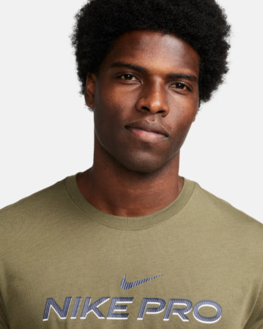 Nike Dri-Fit Men's Fitness T-shirt Medium Olive