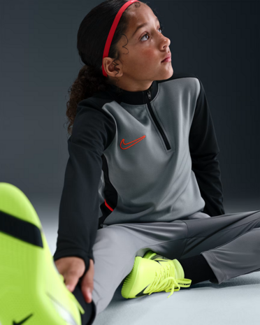 Nike Academy 25 Voetbal Dri-Fit Sweater - HJ3721-066