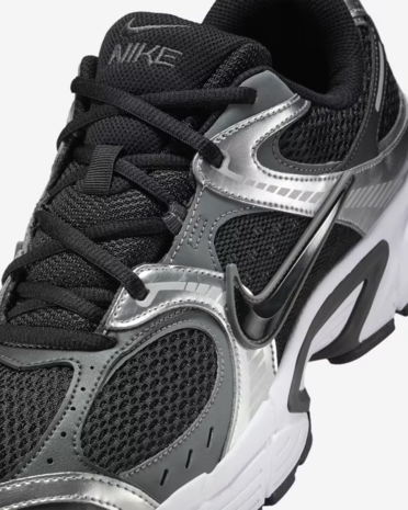 Nike V5 RNR Heren Sneaker - Zwart/Zilver/Wit - HJ5228-004