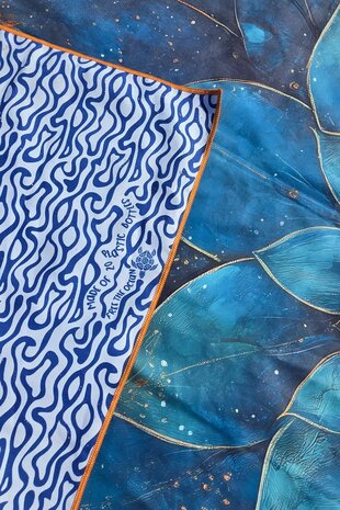 SooBluu Reishanddoek en Strandlaken L LOTUS 100 x 160 cm