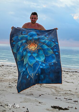 SooBluu Reishanddoek en Strandlaken L LOTUS 100 x 160 cm