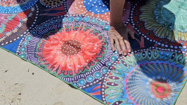 SooBluu Reishanddoek en Strandlaken L ANEMON 100 x 160 cm